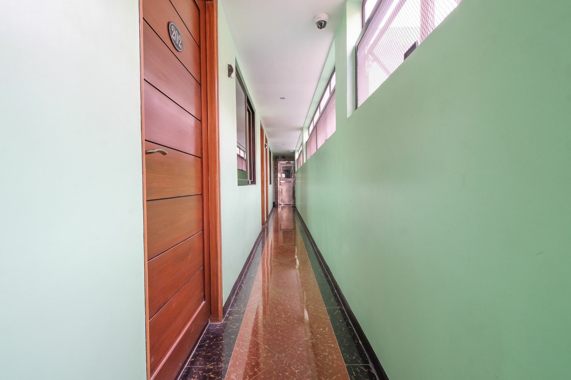 Zen Rooms Time Travellers Makati Makati City Zewnętrze zdjęcie