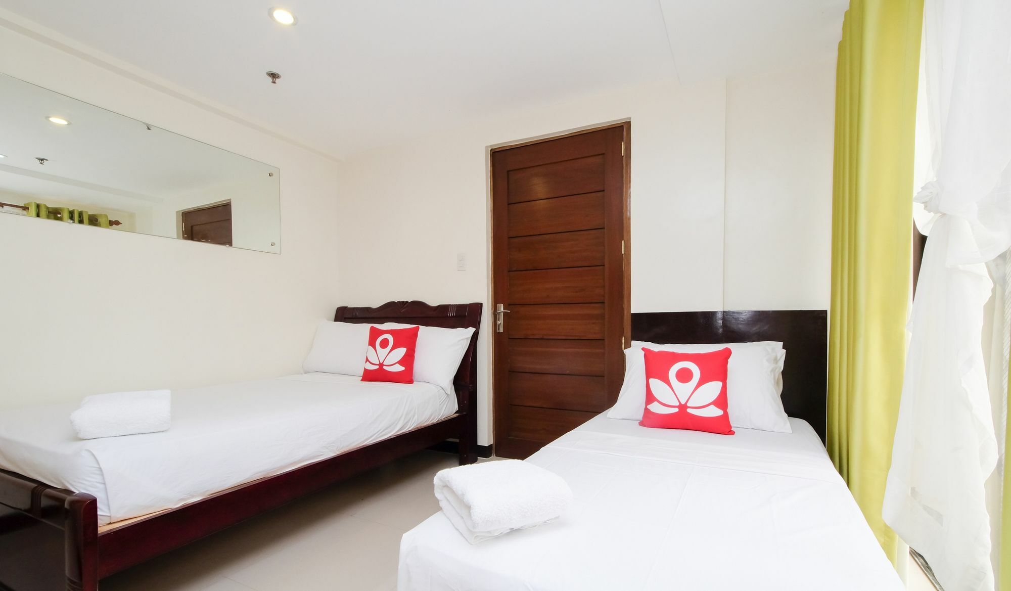 Zen Rooms Time Travellers Makati Makati City Zewnętrze zdjęcie
